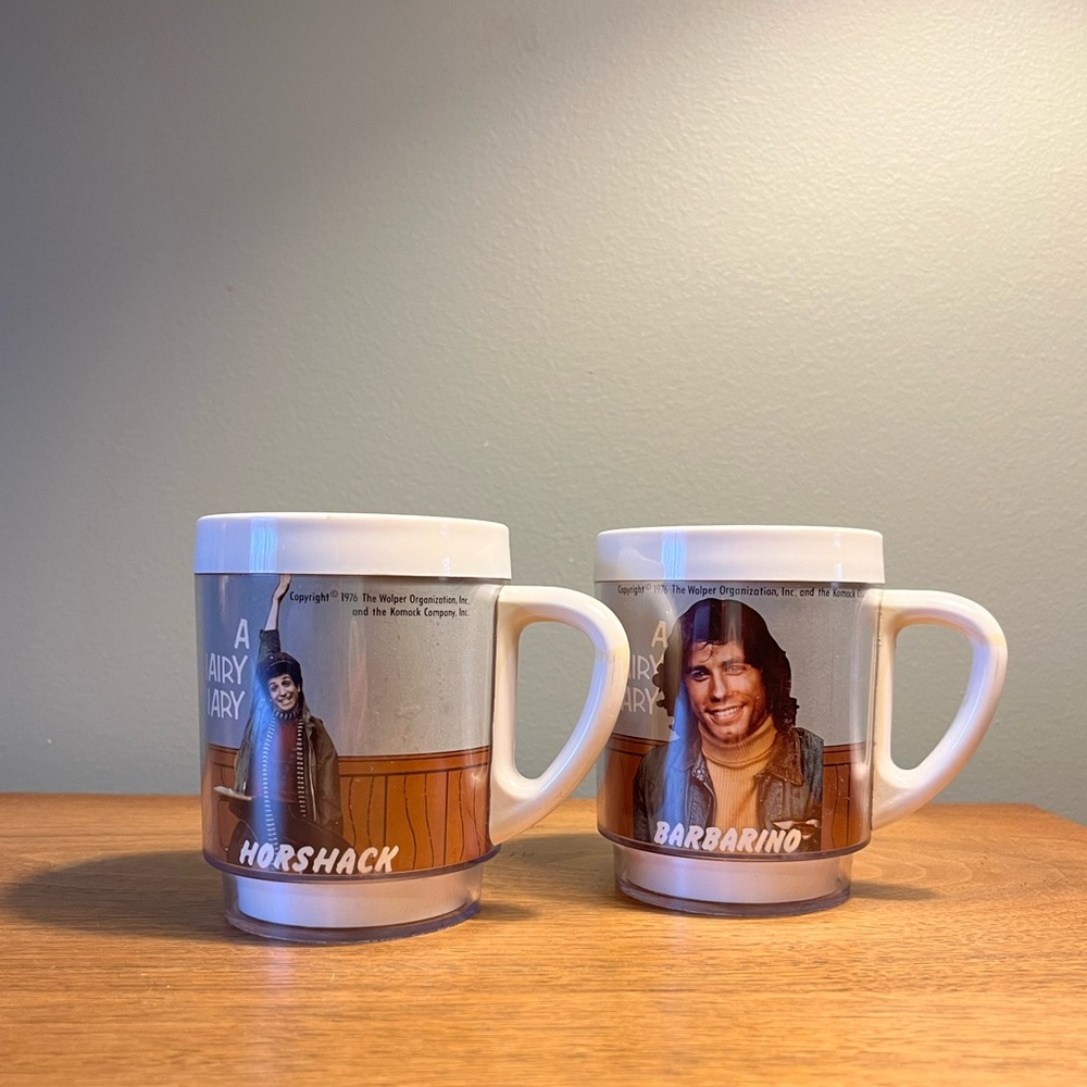 Vintage 1976 Welcome Back Kotter plastic mugs "Barbarino" and "Horshack"